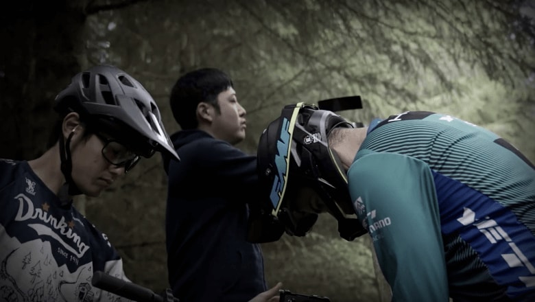 こころ躍る製品の原作・脚本・監督